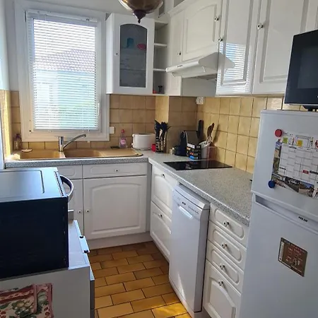 Apartment La Route De L'emerillon